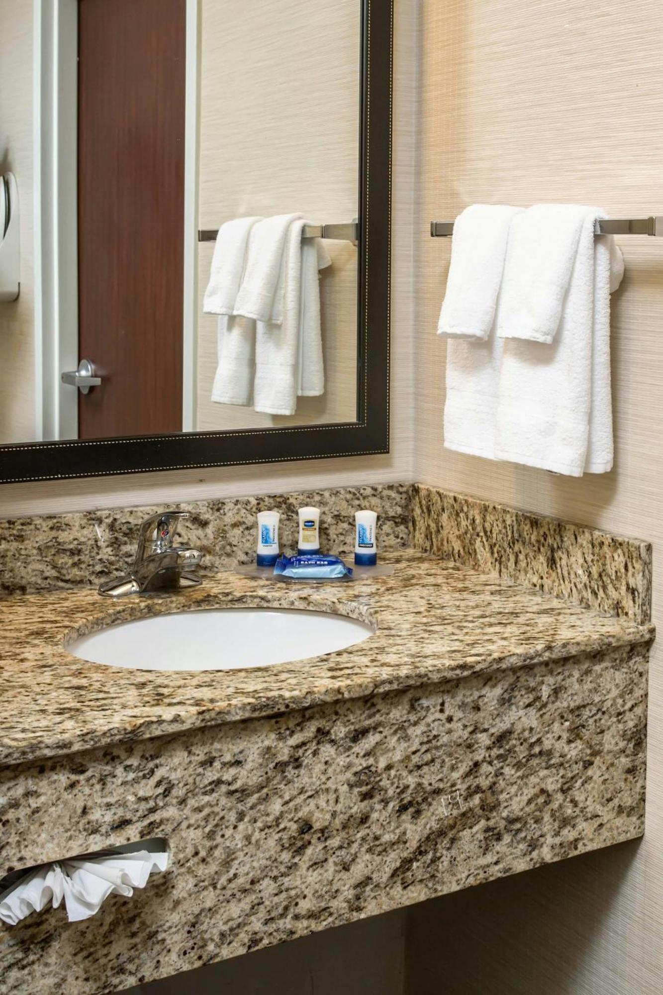 Fairfield Inn & Suites Jacksonville Airport Екстериор снимка